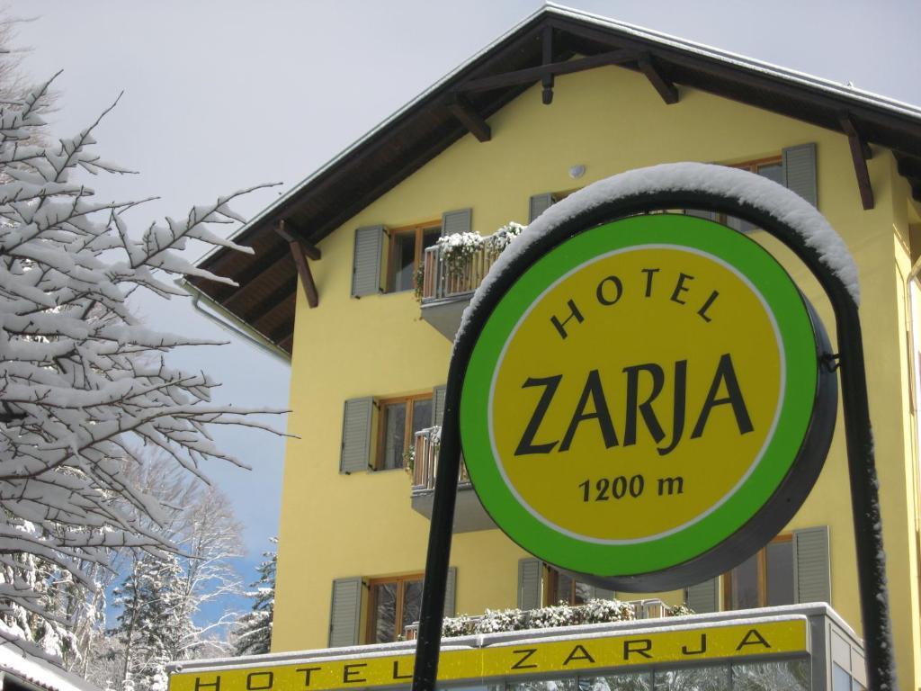 Hotel Zarja Hočko Pohorje Esterno foto